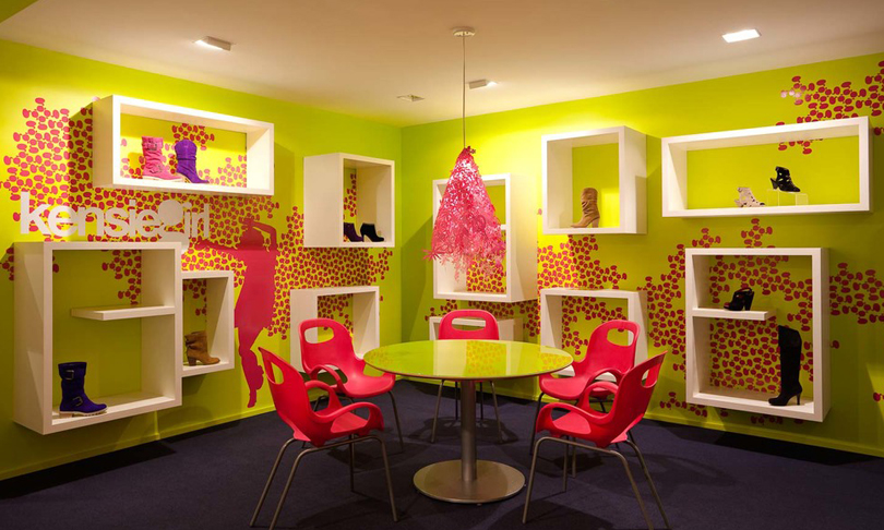 Retail outlet